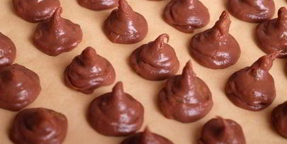 трюфели с абрикосовым пюре, курагой и ромом