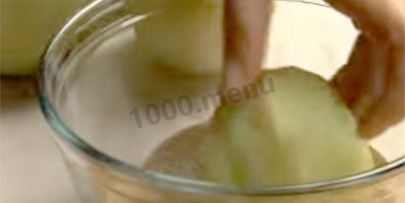 яблоки запеченные в слоеном тесте в духовке