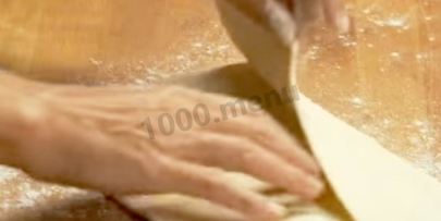 яблоки запеченные в слоеном тесте в духовке