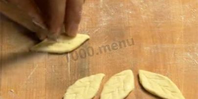 яблоки запеченные в слоеном тесте в духовке