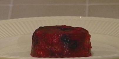 ягодное желе с кокосовыми крекерами