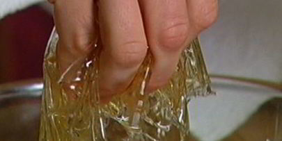 ягодное желе с кокосовыми крекерами