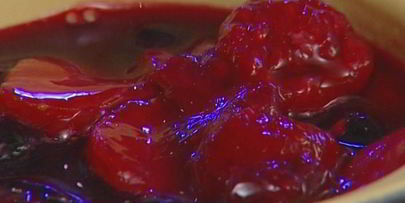 ягодное желе с кокосовыми крекерами