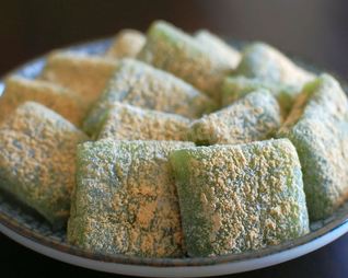 Японский десерт куса моти