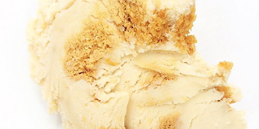 Рецепт замороженный йогурт с пряничной пастой и печеньем biscoff