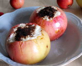 Запеченые яблоки с творогом