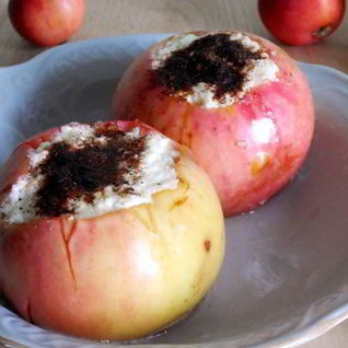 Запеченые яблоки с творогом