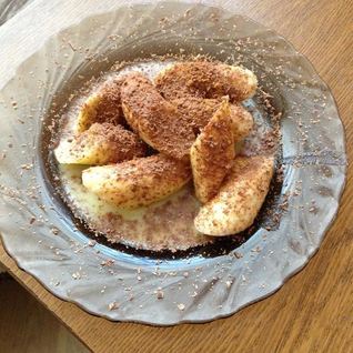 Жареные бананы с ромом и орехами