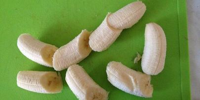 жареные бананы с ромом и орехами