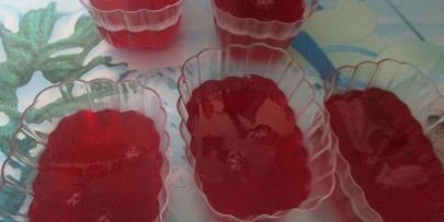 желе из красной смородины