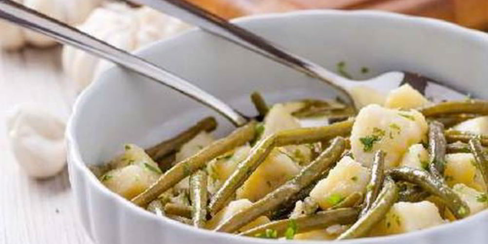 Рецепт ароматный картофель с фасолью и пряностями