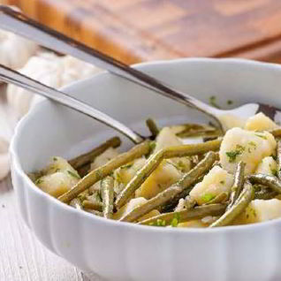 Ароматный картофель с фасолью и пряностями