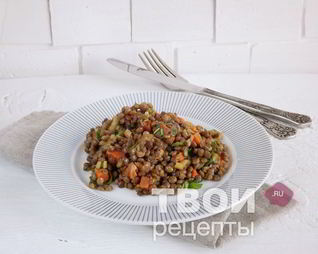 Чечевица с овощами