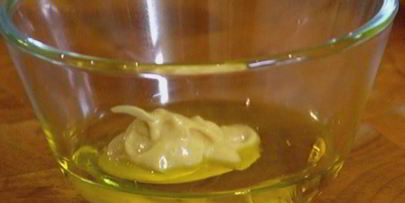 чечевица с яйцом пашот, беконом и спаржей