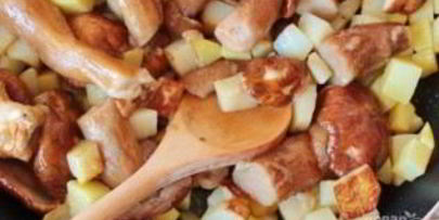 картофель с белыми грибами