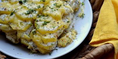 картофель с луком и сметаной