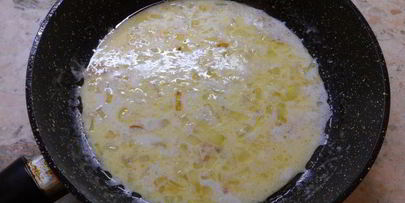 картофель с рыбой в молочном соусе