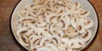 картофель с шампиньонами и сыром в духовке