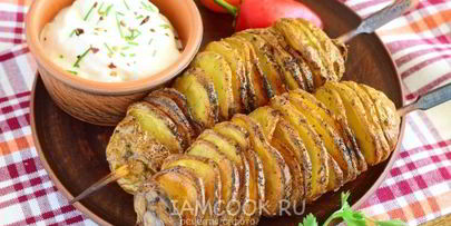 картофель спиралью на шпажках в духовке
