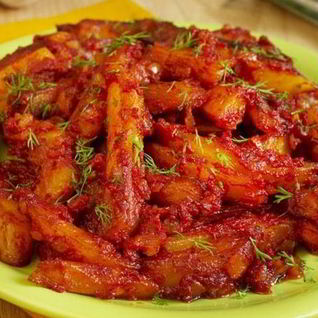 Картофель в остром томатном соусе