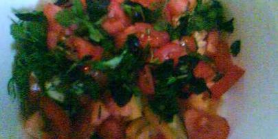 картофель жареный с салатом