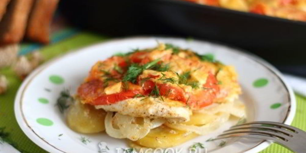 Рецепт картошка с куриным филе и помидорами в духовке