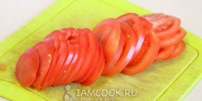 картошка с куриным филе и помидорами в духовке