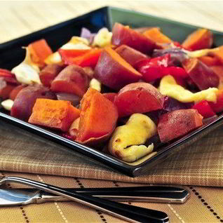 Красный картофель с перцем и сыром