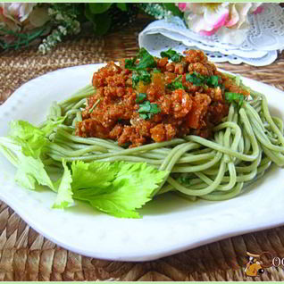 Лапша Зеленый чай с мясным соусом