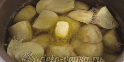 молодой картофель в мультиварке