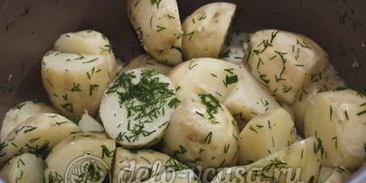 молодой картофель в мультиварке