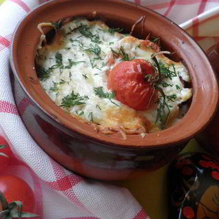 Пикантный картофель в горшочке