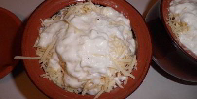 пикантный картофель в горшочке