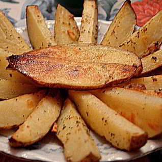 Пряный картофель дольками