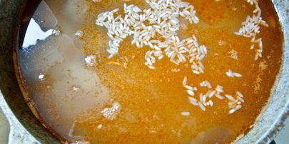 пряный рис с мясными шариками