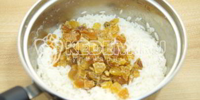 рис с изюмом