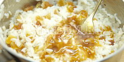 рис с изюмом