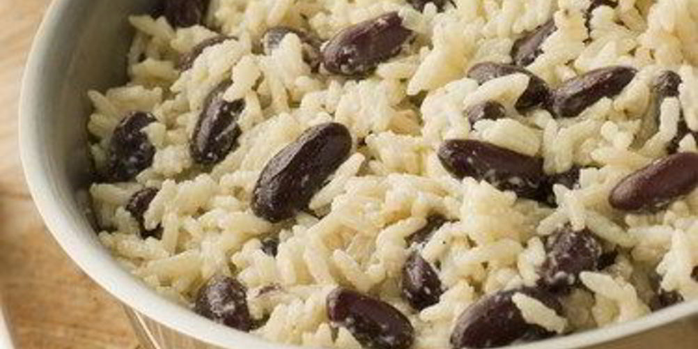 Рецепт рис с красной фасолью и кокосовым молоком по-ямайски