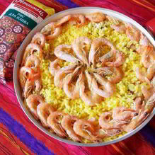 Рецепт Рис с креветками, курицей и копчеными колбасками