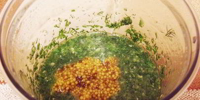 рис с креветками, курицей и копчеными колбасками