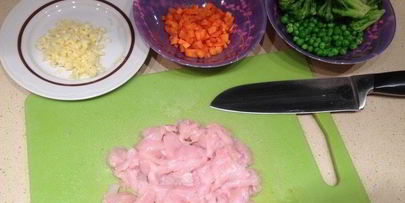 рис с курицей и брокколи