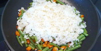 рис с овощами и стручковой фасолью