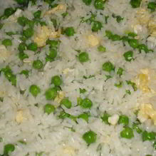 Рецепт Рис с яйцом и зеленым горошком