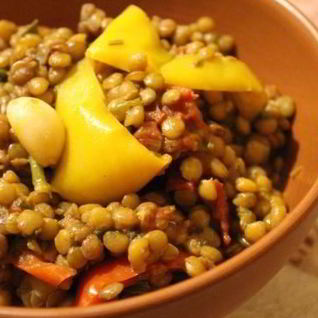 Тушеная чечевица