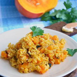 Тушеный рис с тыквой и беконом