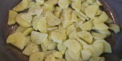 жареная картошка с морковкой