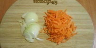 жареная картошка с морковкой