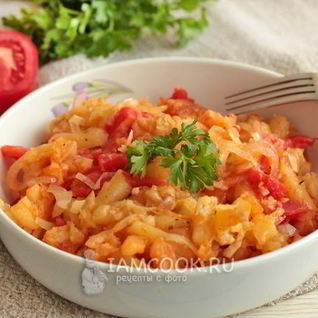 Жареная картошка с помидорами