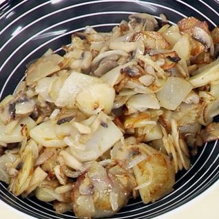 Жареная картошка с шампиньонами