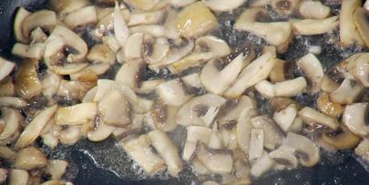 жареная картошка с шампиньонами
